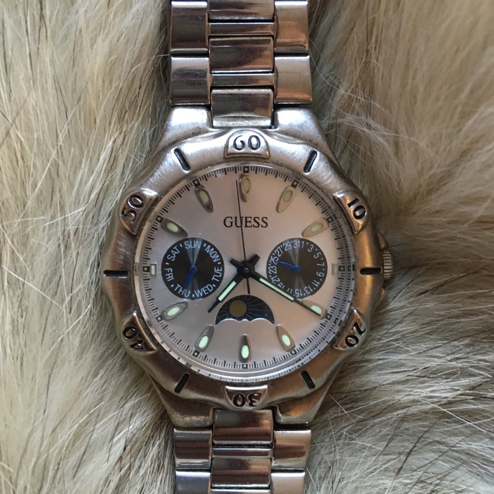 Guess Watch